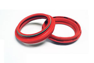 Dust Seal 48x58,4x5,7 Red